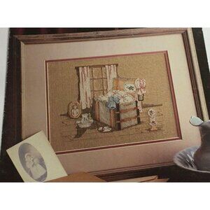 Cross Stitch Leisure Arts Long Ago Count Leaflet 683 Paula Vaughan Trunk Antique